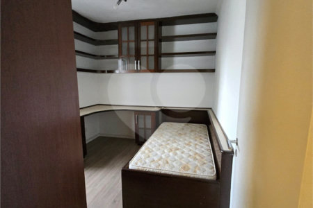 Apartamento à venda com 3 quartos, sendo 1 suíte,  em Indianópolis, São Paulo, SP