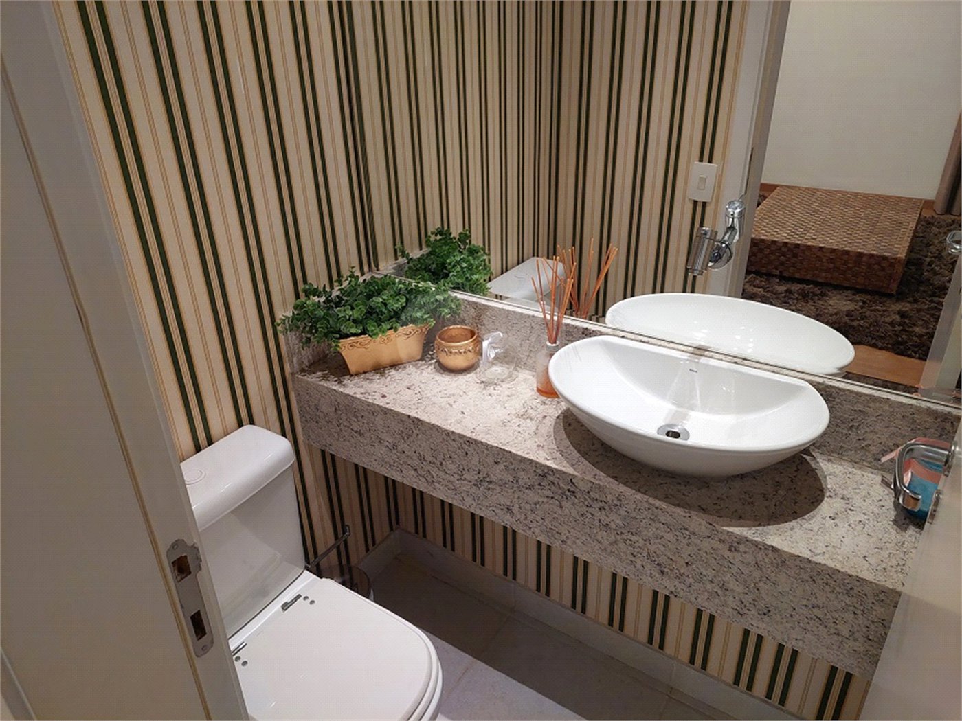 Apartamento à venda ou para alugar com 2 suítes em Brooklin, São Paulo, SP