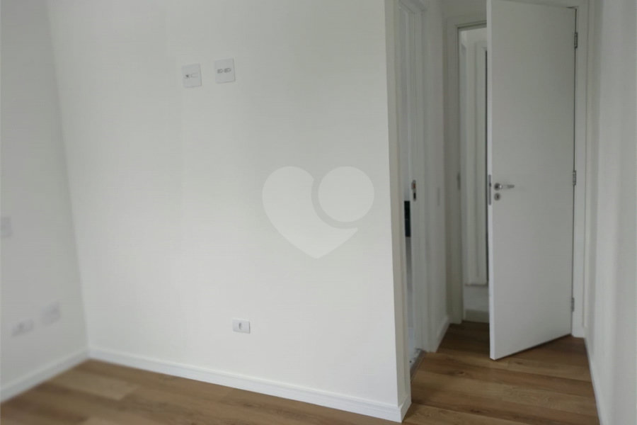 Apartamento à venda com 2 quartos, sendo 1 suíte,  em Vila Maria, São Paulo, SP