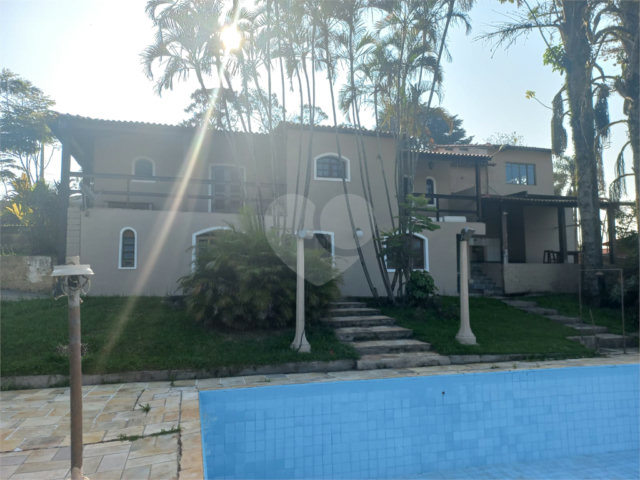 Casa à venda com 7 suítes em Palmeiras, Mairiporã, SP