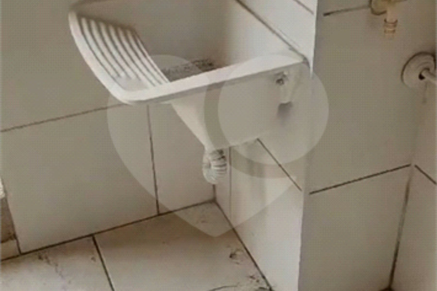 Apartamento à venda com 2 quartos em Pari, São Paulo, SP