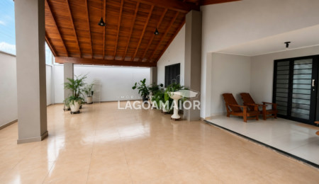 Casa à venda com 3 quartos, sendo 1 suíte,  em Vila Nova, Três Lagoas, MS
