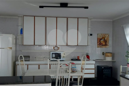Sobrado à venda com 4 quartos, sendo 2 suítes,  em Jardim Franca, São Paulo, SP