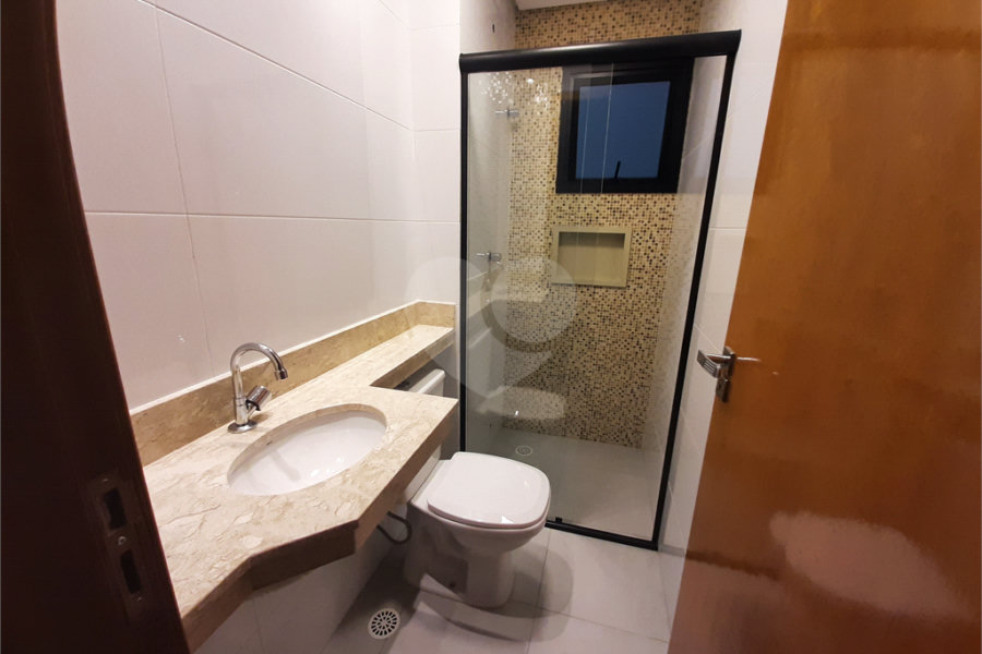 Apartamento VENDA Vila Nivi, com 44 m², 2 quartos, sala, cozinha, quintal e vaga de garagem