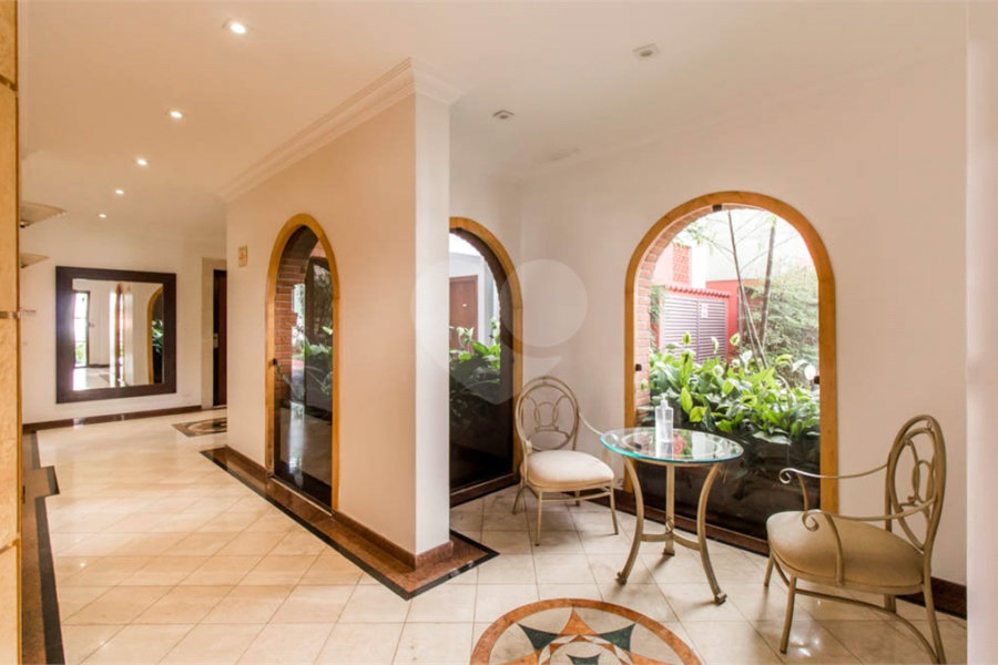 Apartamento com 4 quartos, 3 suítes, 6 vagas, 280 m²Sumaré Alto Padrão