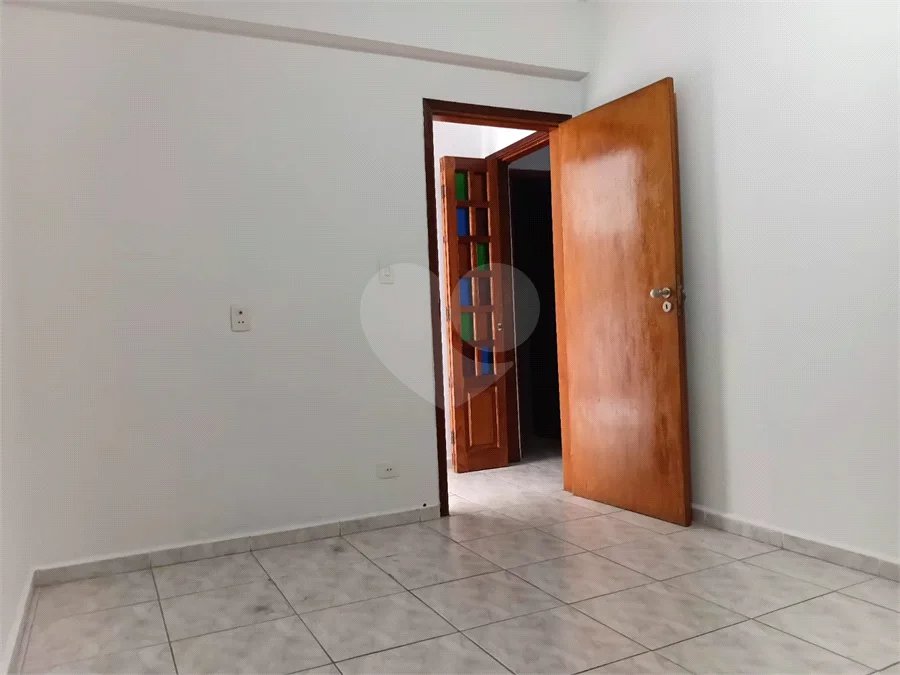 Apartamento à venda ou para alugar com 2 quartos, sendo 1 suíte,  no Centro, São Roque, SP