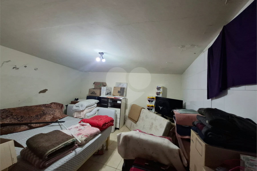 Sobrado venda ou locação HORTO com 254m2, 4 quartos, 2 sala, 2 cozinha, quintal e 3 vagas de garagem