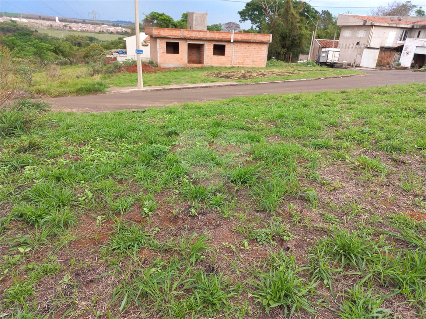 Terreno no Prolongamento Jardim das Torres.