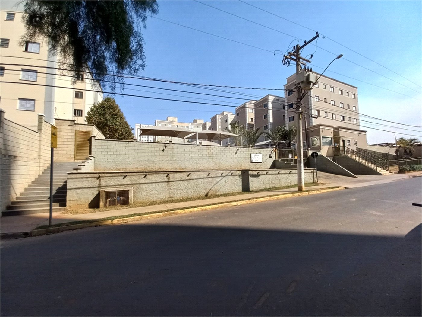 Apartamento no Condomínio Monte Olimpo .