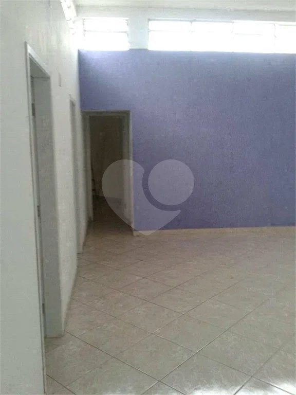 Prédio comercial com 724m² , 8 banheiros e 5 vagas de garagem , à venda na Vila Formosa.