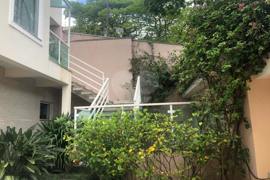 Excelente sobrado no Jardim virginia Bianca