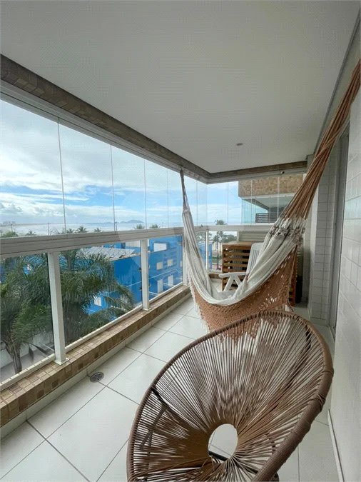 Apartamento à venda com 2 suítes no Centro, Bertioga, SP