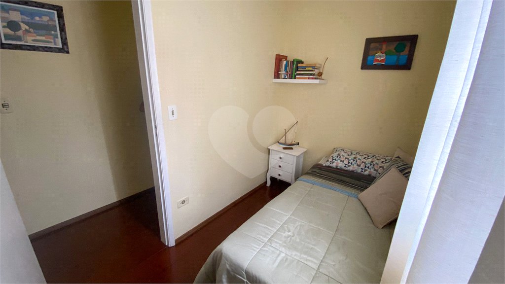 Sobrado com 03 dormitórios e 2 vagas no Jd Líbano