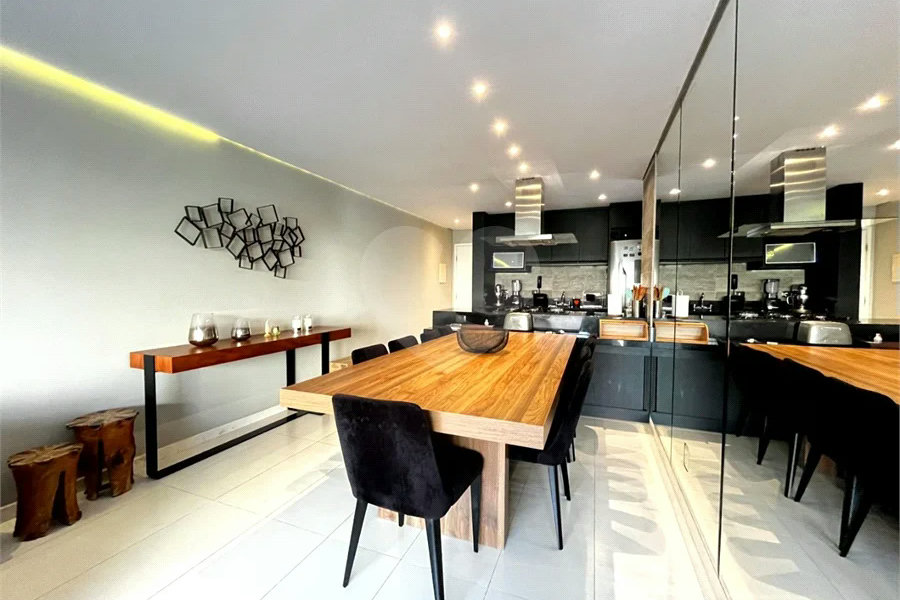 Apartamento à venda com 3 quartos, sendo 1 suíte,  em Riviera de São Lourenço, Bertioga, SP