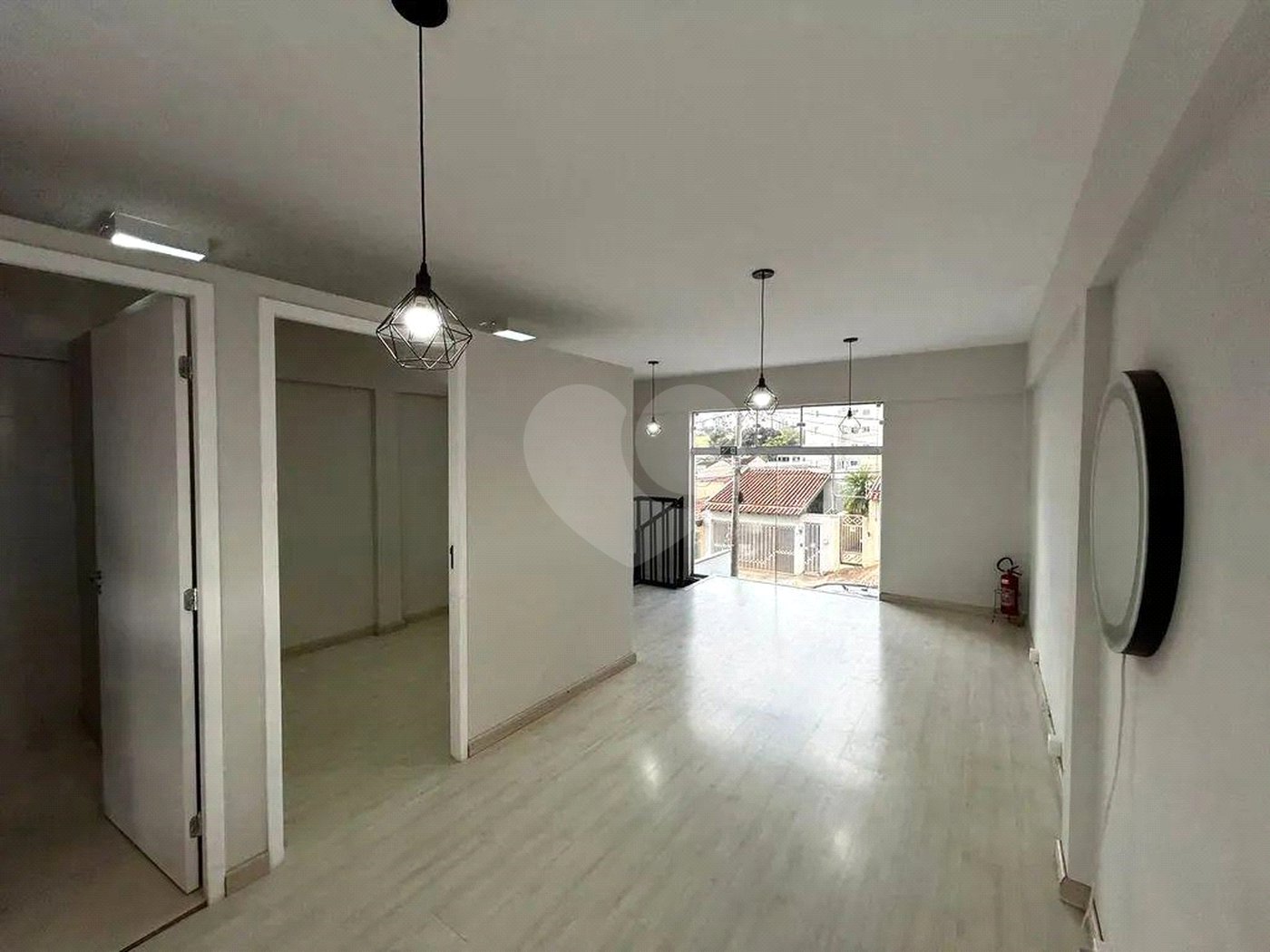 Prédio comercial á venda, com 88m2, em São Carlos-SP.