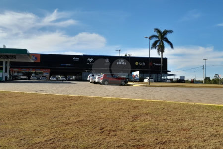Casa com piscina à Venda no Residencial Damha II, São Carlos