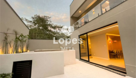 Casa à venda com 3 suítes no condomínio Bosque Urbanova, São José dos Campos - SP