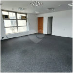 Sala comercial com 43 m² de área útil para locação no Paraíso