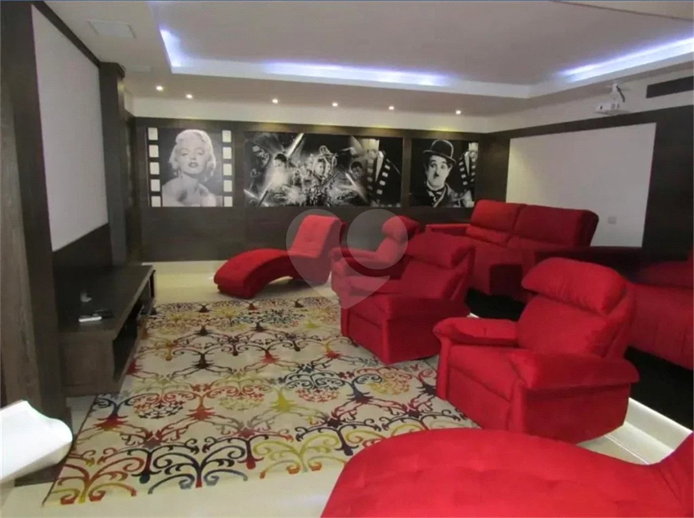 Apartamento no Edifício Bellagio, com 3 dormitórios, sol da manha e na modalidade porteira fechada.