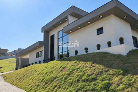 Casa à venda com 3 quartos, sendo 1 suíte,  em Condominio Quintas da Boa Vista, Atibaia, SP