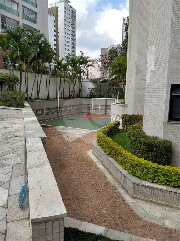 APARTAMENTO ALTO PADRÃO NA ACLIMAÇÃO A 36% ABAIXO DO VALOR DE MERCADO.
