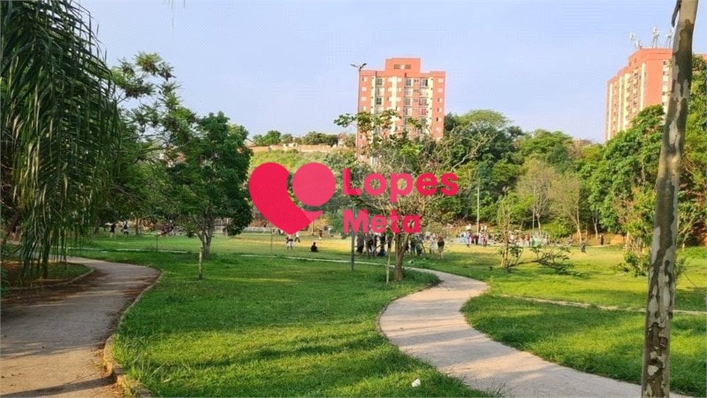 BELISSIMA CASA COM 250M², 3 DORMITORIOS, 1 BANHEIRO E 3 VAGAS DE GARAGEM, CIDADE VISTA VERDE, SÃO JO