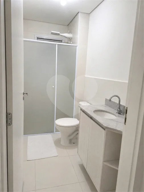Indaiatuba - Edificio Vila Helvetia - R$ 470,000,00 - Apartamento novo, mobiliado, completo, muito bem conservado e planejado,Localizado no 5° andar, o imóvel oferece uma vista para o estacionamento e a área verde, além de receber sol durante todo o dia, proporcionando ambientes naturalmente ilum