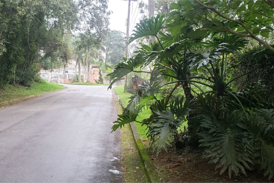 Terreno à venda no condomínio Alpes da Cantareira, Mairiporã - SP