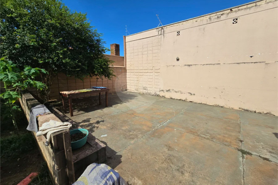 Casa à venda com 3 quartos, sendo 1 suíte, no Cidade Jardim, Pirassununga - SP
