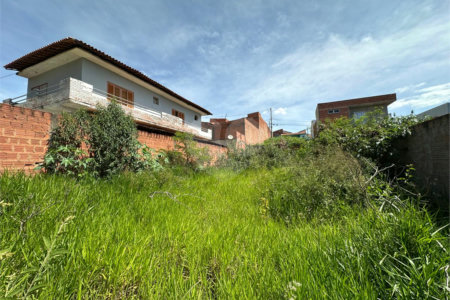 Terreno á venda, com 250m2, no Bairro Bela Vista em São Carlos.