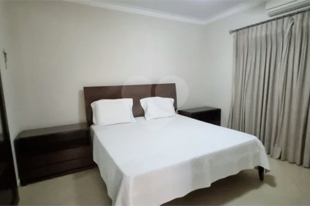 Lindo sobrado com 4 suites e piscina à venda, 365m², por R$ 2.450.000,00 no condomínio Villa Suiça, em Indaiatuba/SP.