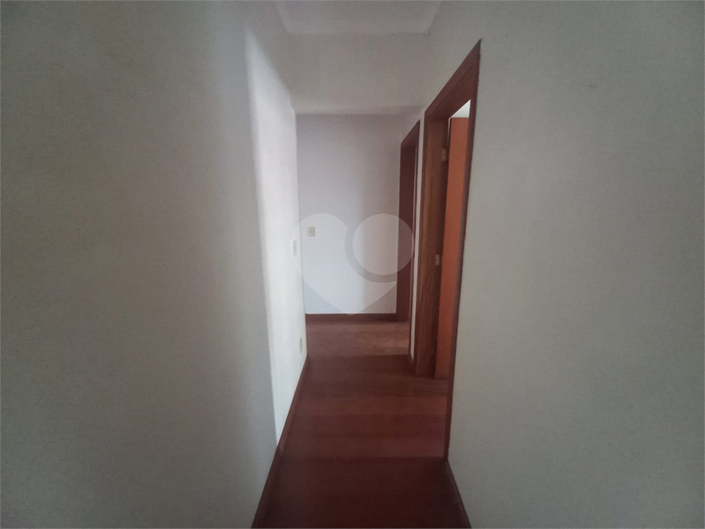 Apartamento para venda ou locação no Ed. Alexandre Previero