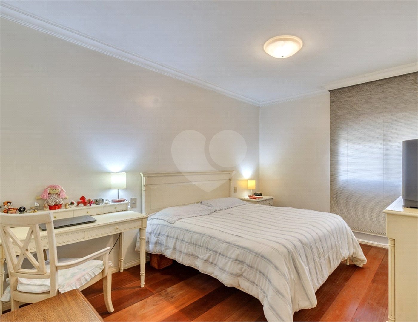 Apartamento à venda com 3 suítes em Campo Belo, São Paulo, SP