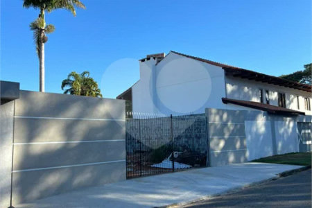 Em bairro nobre está o seu maravilhoso lote em Atibaia, Venha conhecer.