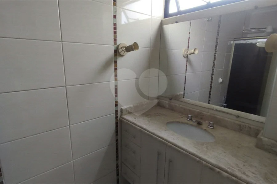 Apartamento Edifício Romano