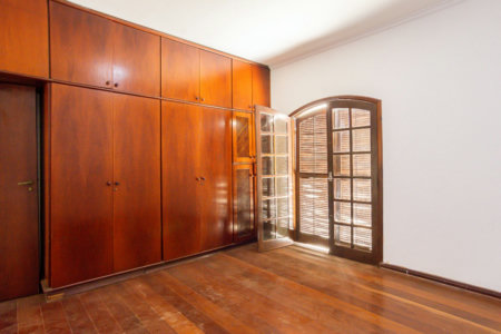 Sobrado à venda 187m² com 5 quartos, sendo 2 suítes, em Conjunto Residencial Butantã próximo à USP