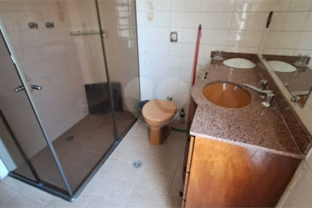 Sobrado à Venda | 120 m² | 3 dormitórios no Bom retiro!