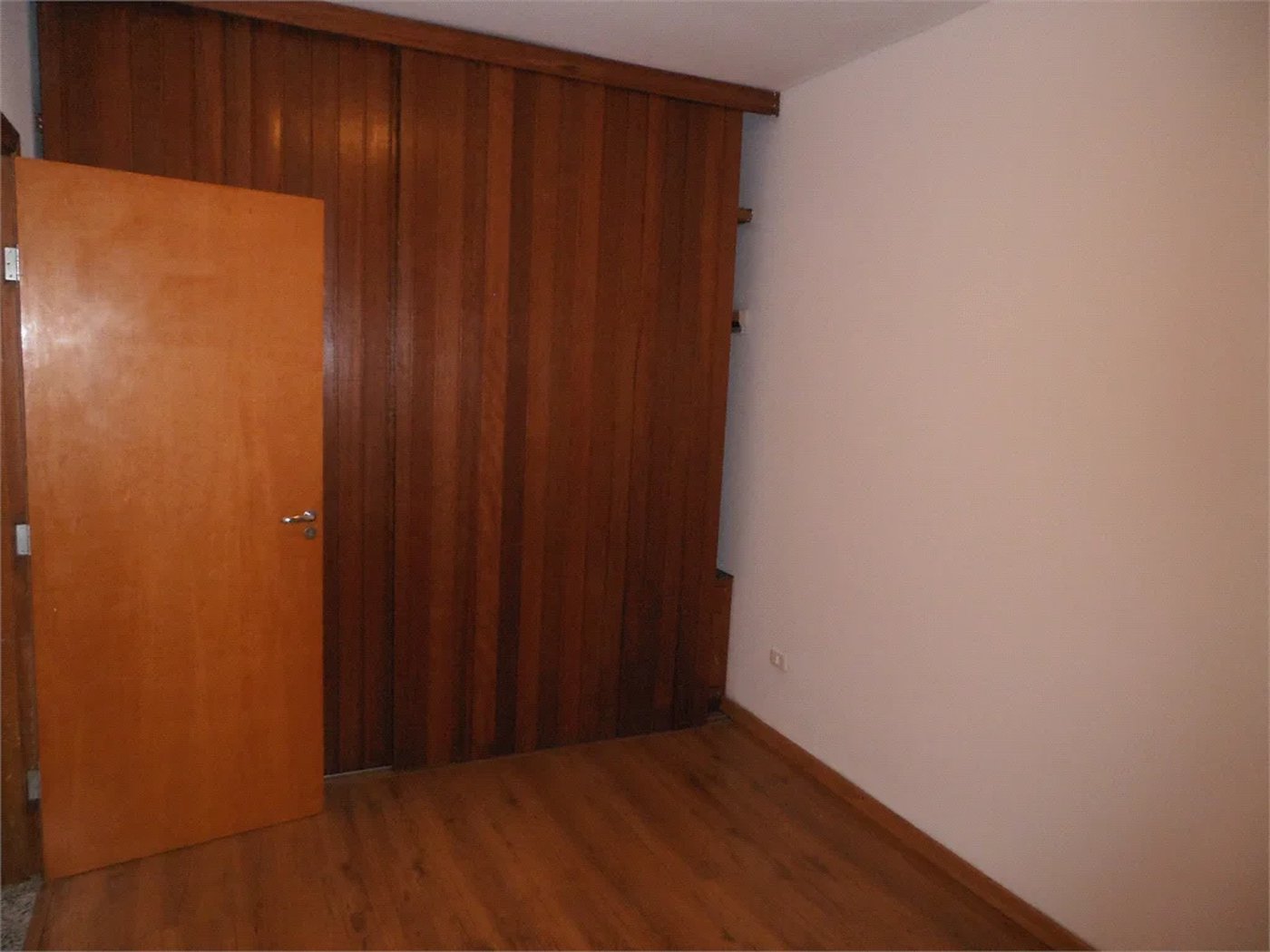Sobrado à venda ou para alugar com 4 quartos, sendo 1 suíte, em Vila Butantã, São Paulo, SP