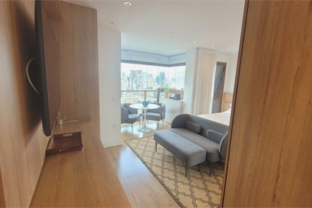 Studio sofisticado, totalmente mobiliado e pronto para morar