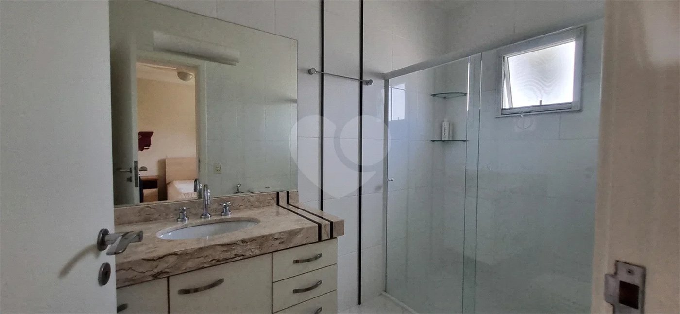 Lindo sobrado com 4 suites e piscina à venda, 365m², por R$ 2.450.000,00 no condomínio Villa Suiça, em Indaiatuba/SP.
