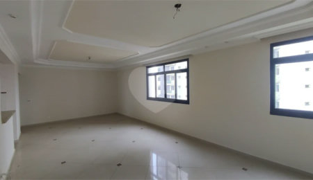 Apartamento à venda com 3 quartos, sendo 1 suíte,  em Cidade Alta, Piracicaba, SP