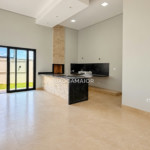 Casa à venda com 3 quartos, sendo 1 suíte, no condomínio Terra Ville, Três Lagoas - MS