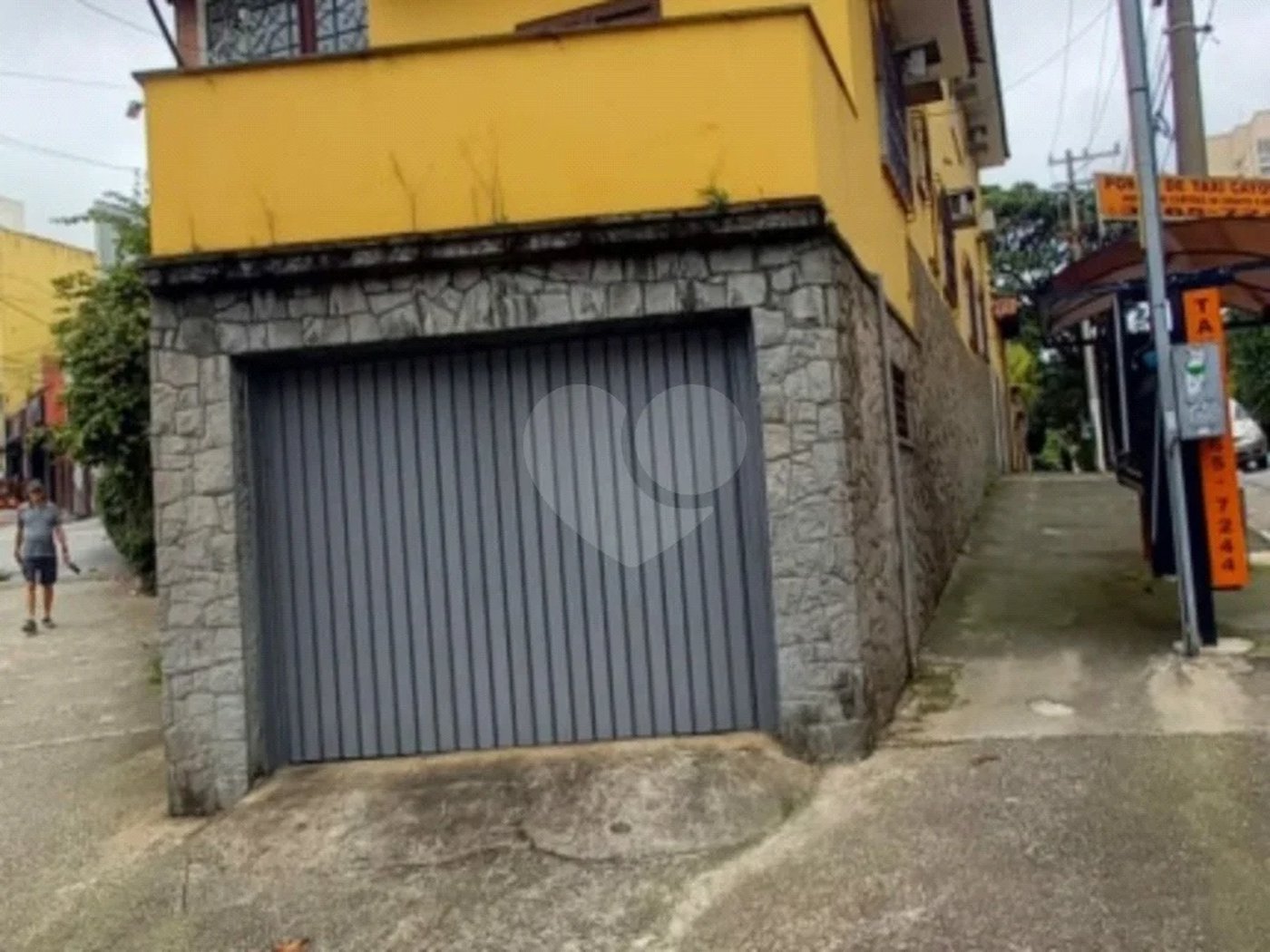Sobrado comercial para locação em Perdizes | 160m² | 2 Andares | 7 Salas