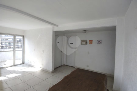 Apartamento com 1 dormitório 1 vaga na Bela Vista