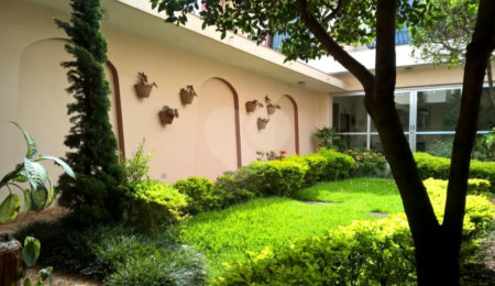 Sobrado à venda com 4 quartos, sendo 2 suítes, em Saúde, São Paulo, SP