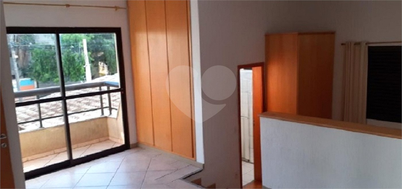 Apartamento no Condomínio Maktub.