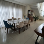 CASA A VENDA NO URBANOVA COM 390M², 5 DORMITORIOS, 6 BANHEIROS, PISCINA, 3 VAGAS, Sjc