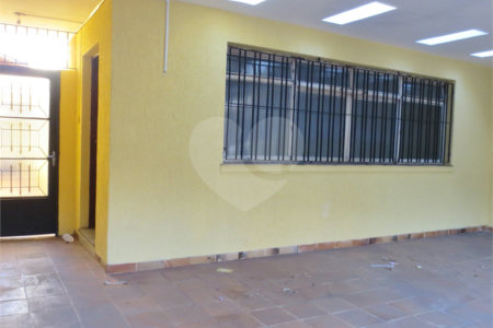 Sobrado Conservado na Saúde- 230m2 - 3 Quartos/1 Suíte/2 Vagas