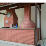 Casa à venda com 6 dormitórios, 3 suítes, piscina, área gourmet, hidromassagem, lareira, varanda e 6 vagas de garagem. Conforto e lazer para toda a família!