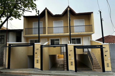 Sobrado à venda com 3 quartos, sendo 1 suíte,  em Butantã, São Paulo, SP